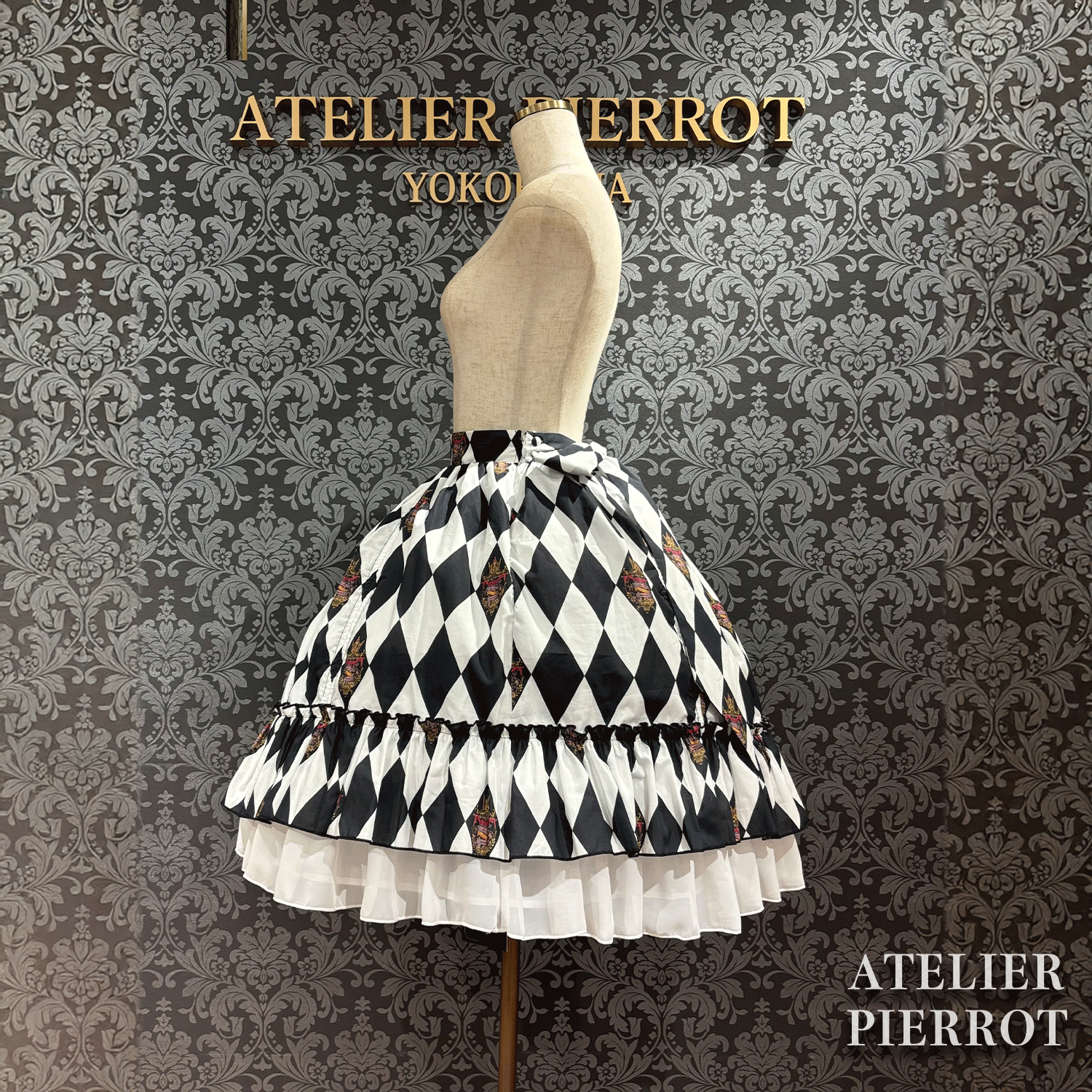 【ATELIER PIERROT】　"Diamond Circus"Skirt    白×白/ワイン/パープル/グリーン/黒×白　★3月中旬発売★