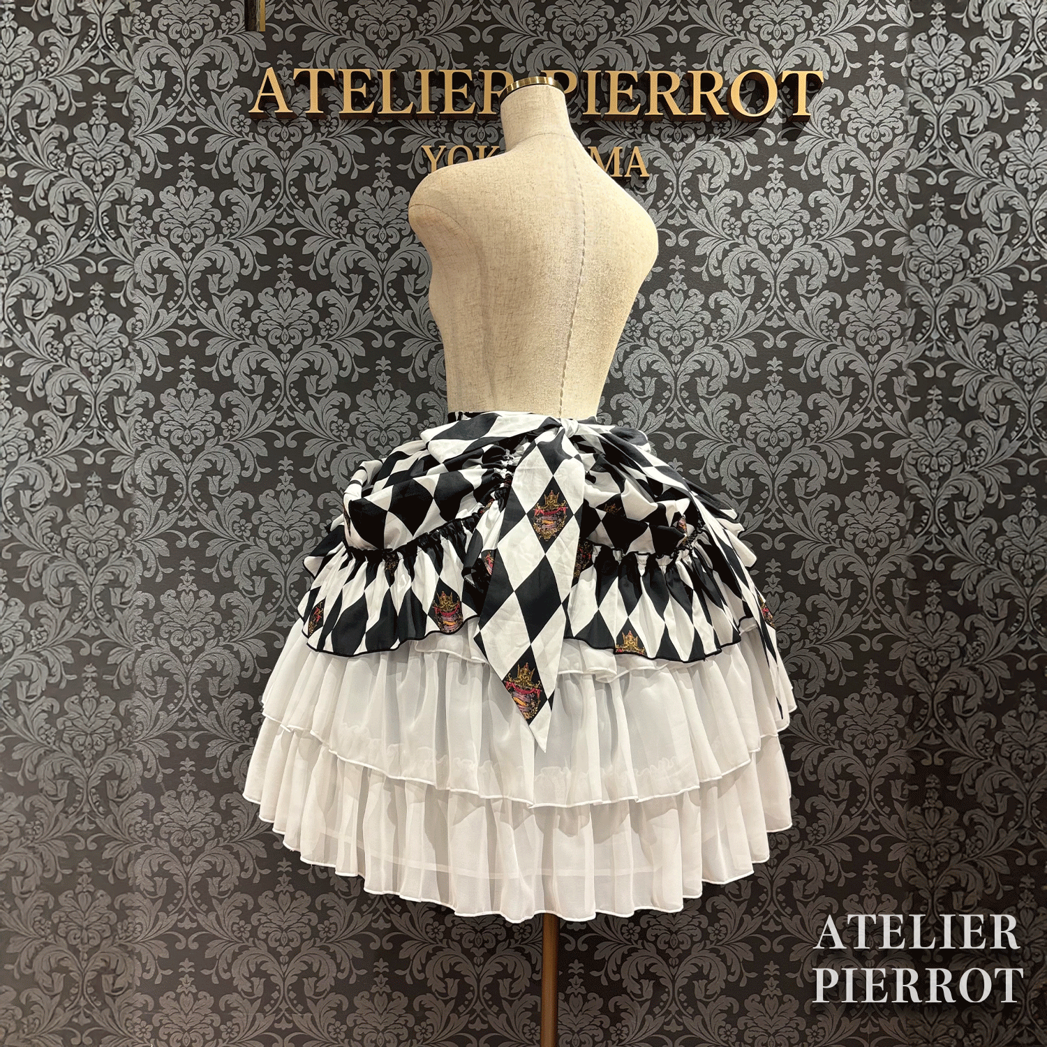 【ATELIER PIERROT】“钻石马戏团”裙子白色x白色/葡萄酒/紫色/绿色/黑色X白色★于3月中旬发布★