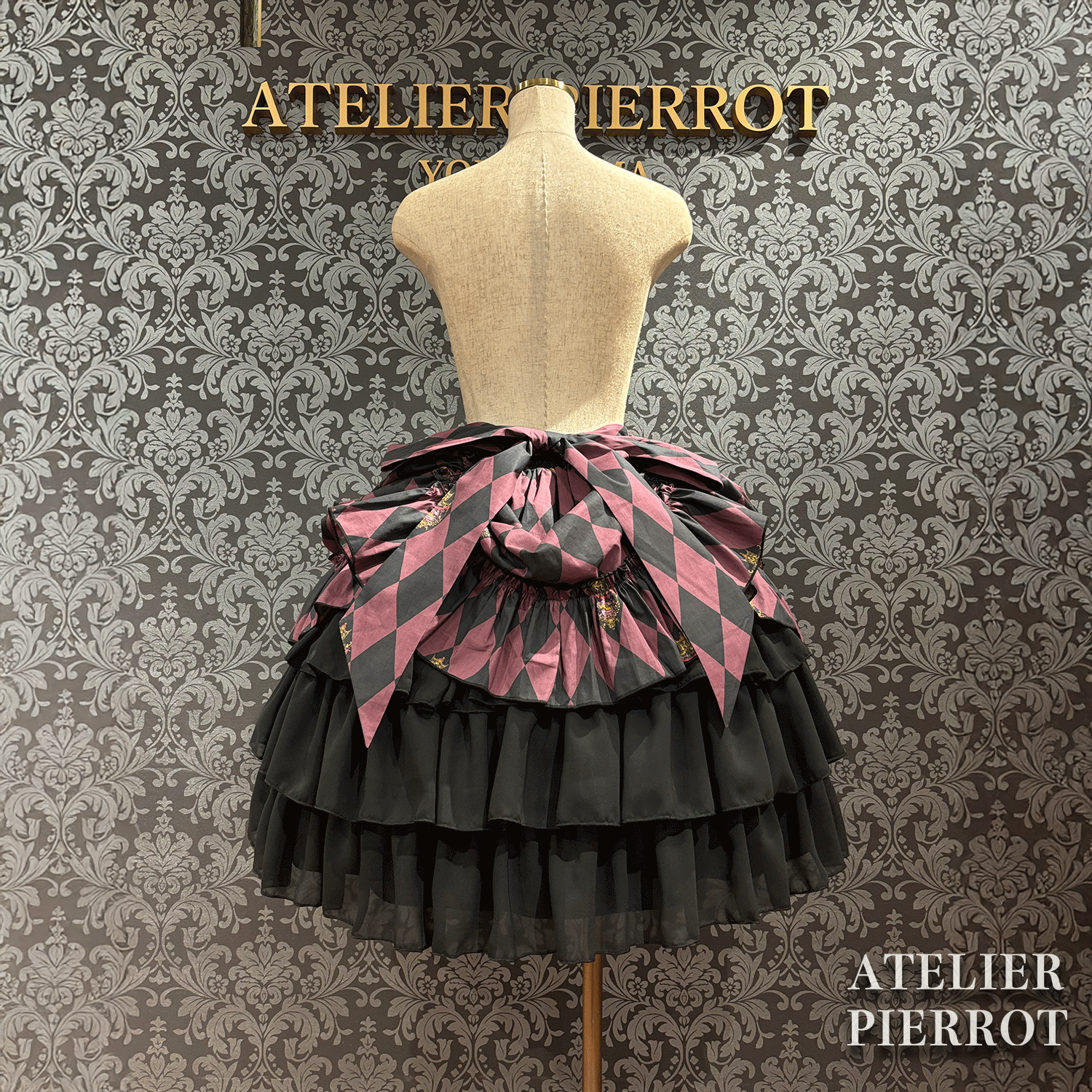 【ATELIER PIERROT】“钻石马戏团”裙子白色x白色/葡萄酒/紫色/绿色/黑色X白色★于3月中旬发布★