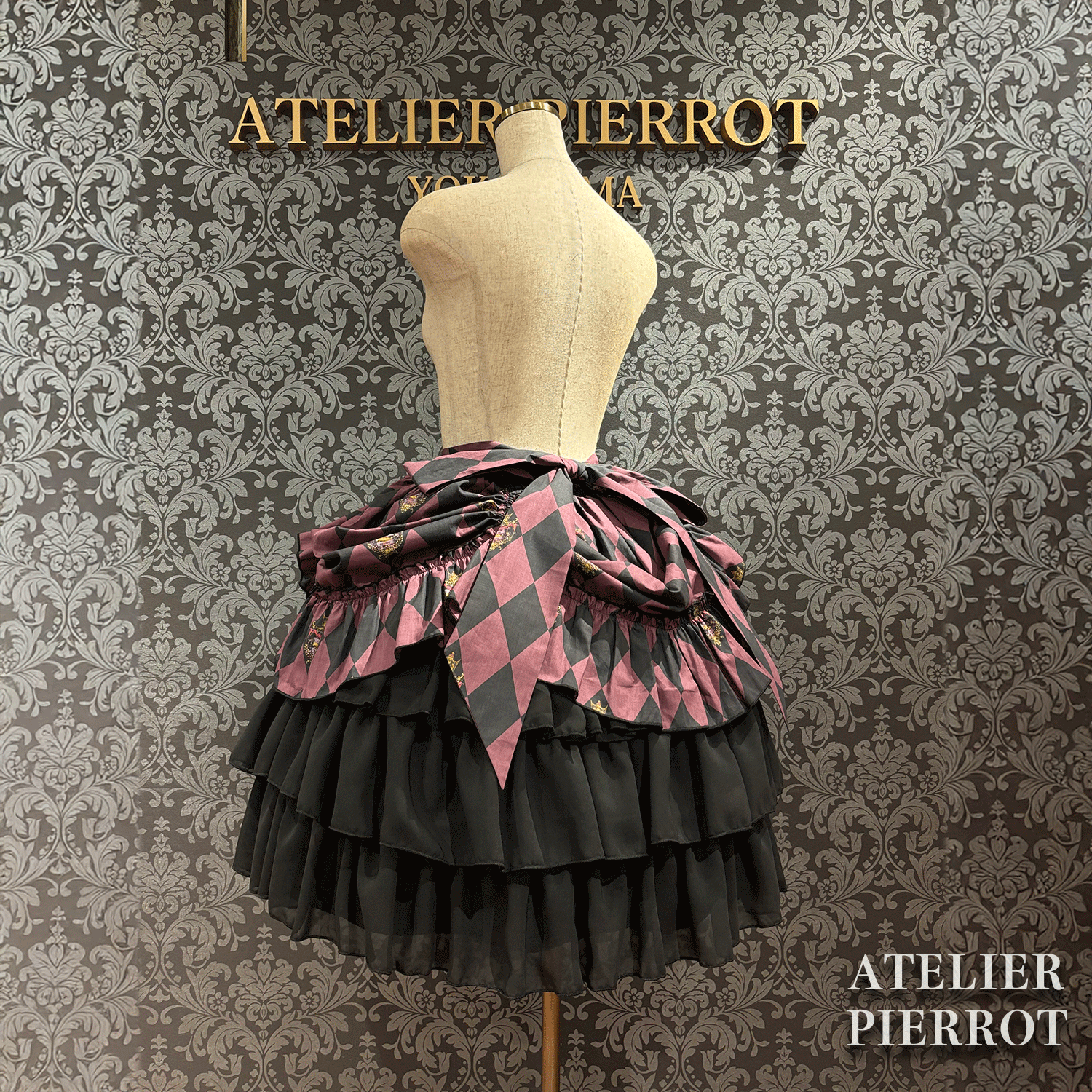 【ATELIER PIERROT】　"Diamond Circus"Skirt    白×白/ワイン/パープル/グリーン/黒×白