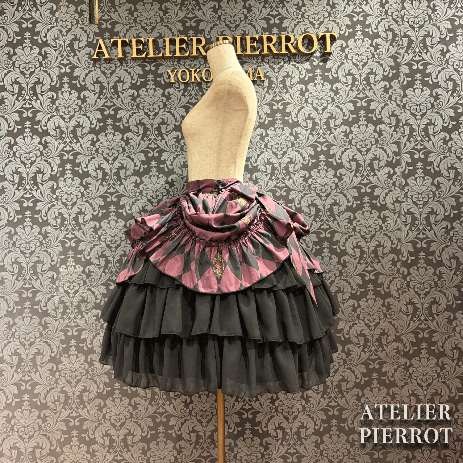 【ATELIER PIERROT】　"Diamond Circus"Skirt    白×白/ワイン/パープル/グリーン/黒×白