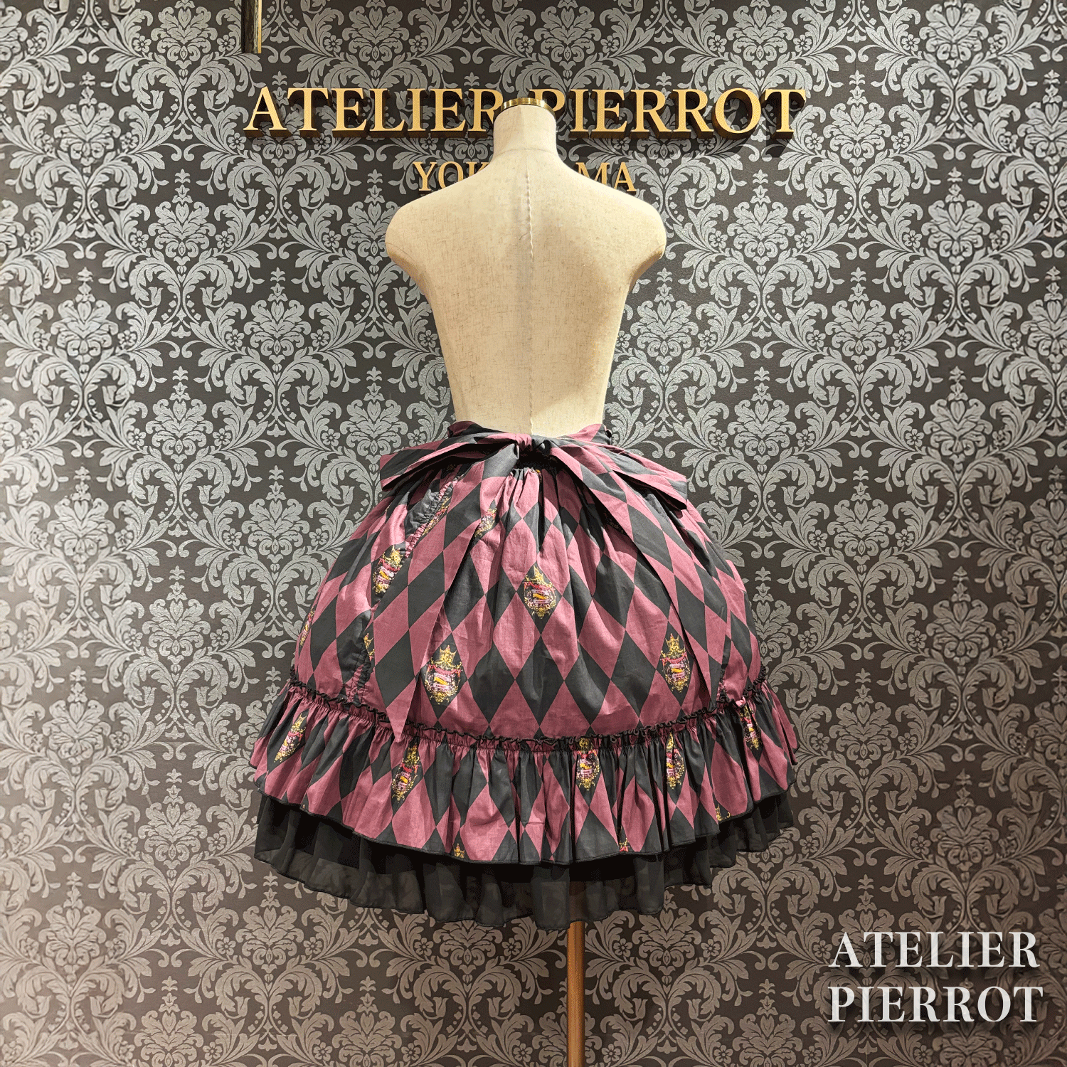 【ATELIER PIERROT】　"Diamond Circus"Skirt    白×白/ワイン/パープル/グリーン/黒×白